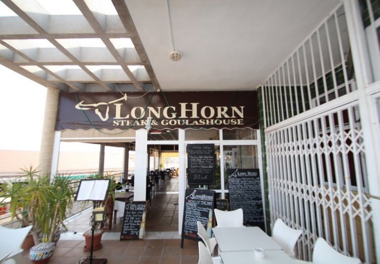 Resale - Commercial -
Playa Flamenca