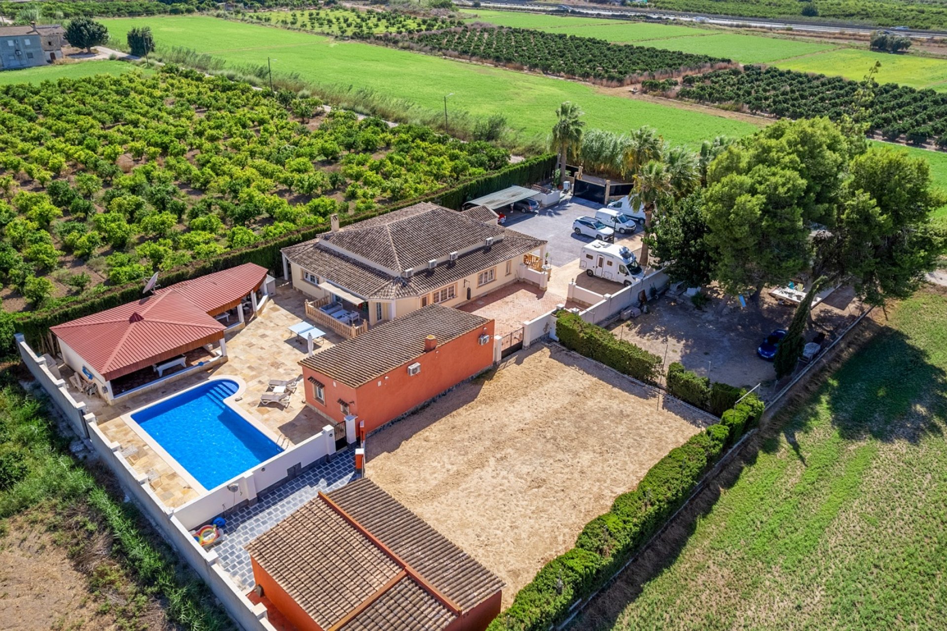 Resale - Country estate -
Almoradí - Las Heredades