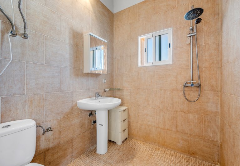 Resale - Country estate -
Almoradí - Las Heredades