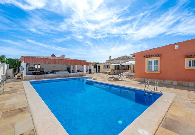 Resale - Country estate -
Almoradí - Las Heredades
