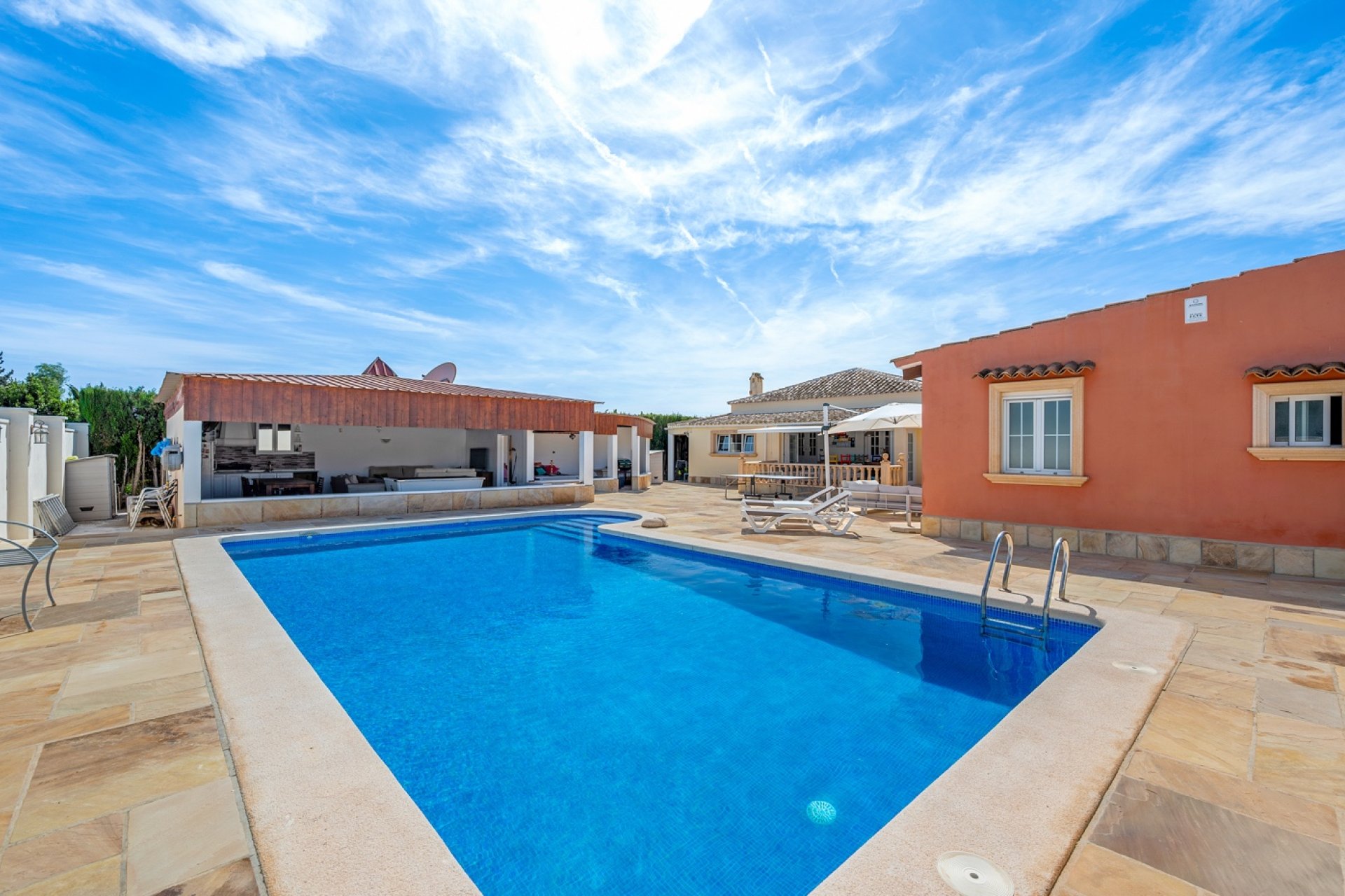 Resale - Country estate -
Almoradí - Las Heredades
