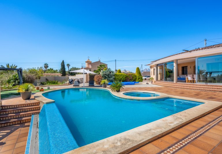 Resale - Country estate -
Crevillente