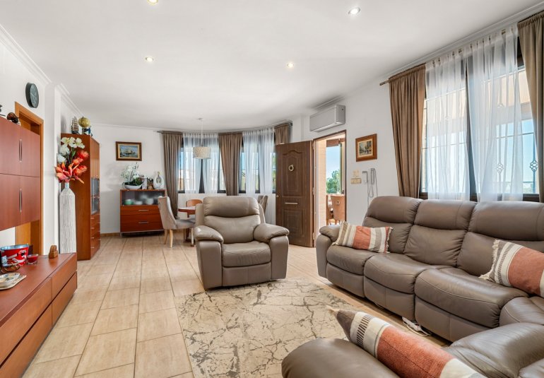 Resale - Country estate -
Crevillente