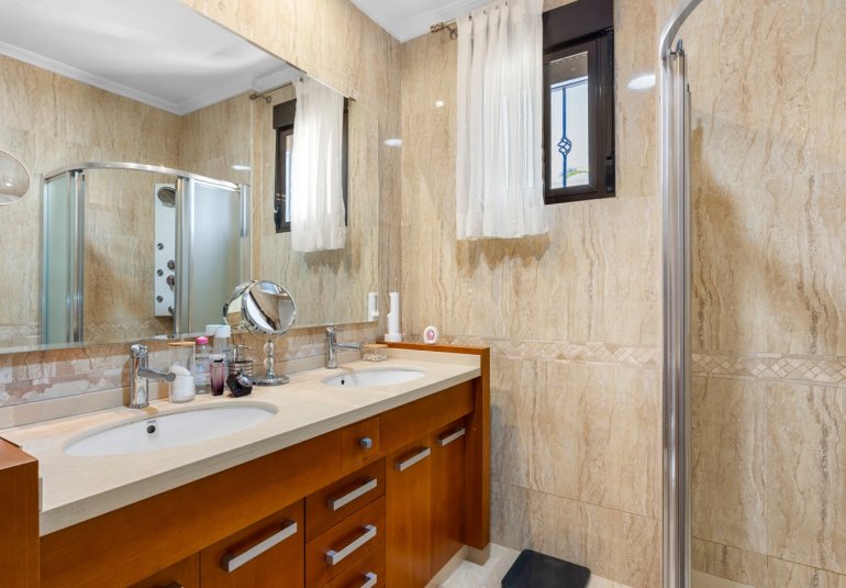 Resale - Country estate -
Crevillente