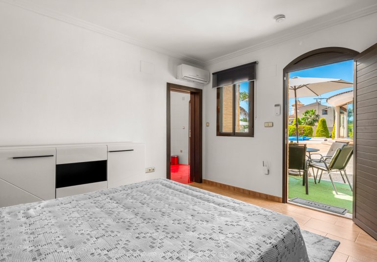 Resale - Country estate -
Crevillente