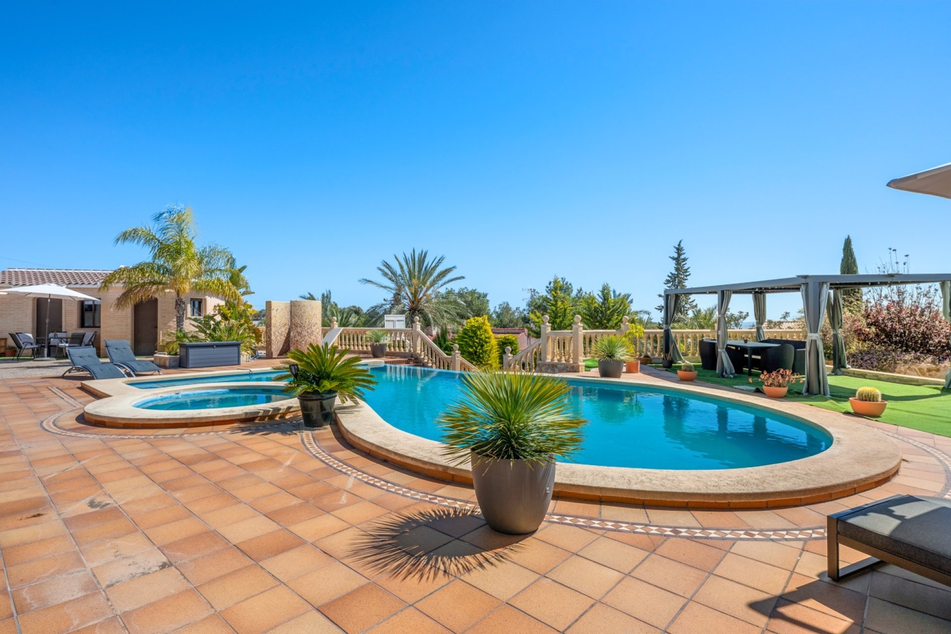 Resale - Country estate -
Crevillente