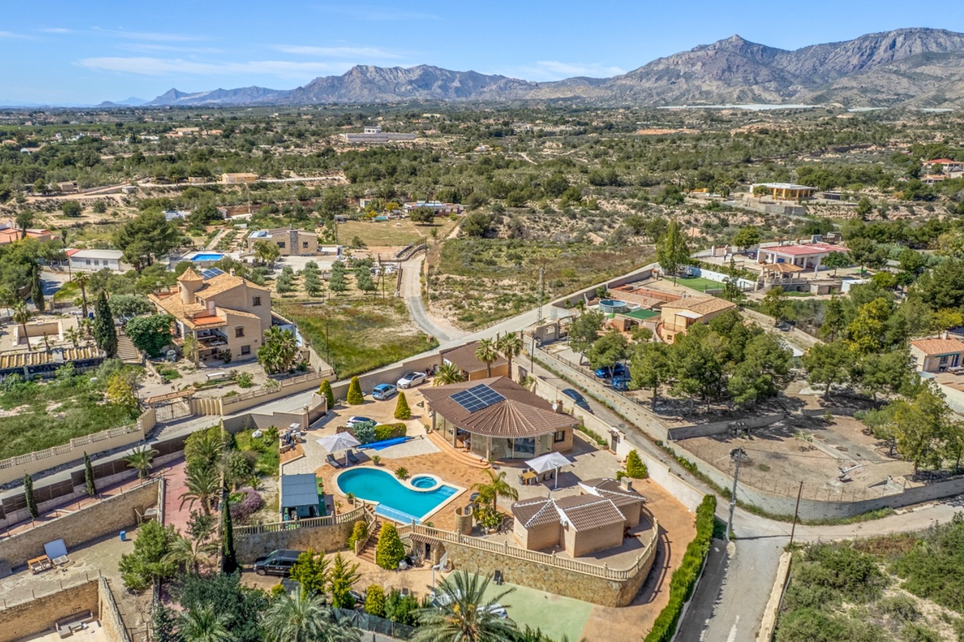 Resale - Country estate -
Crevillente