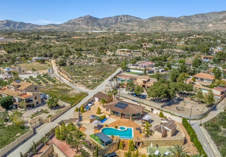 Resale - Country estate -
Crevillente