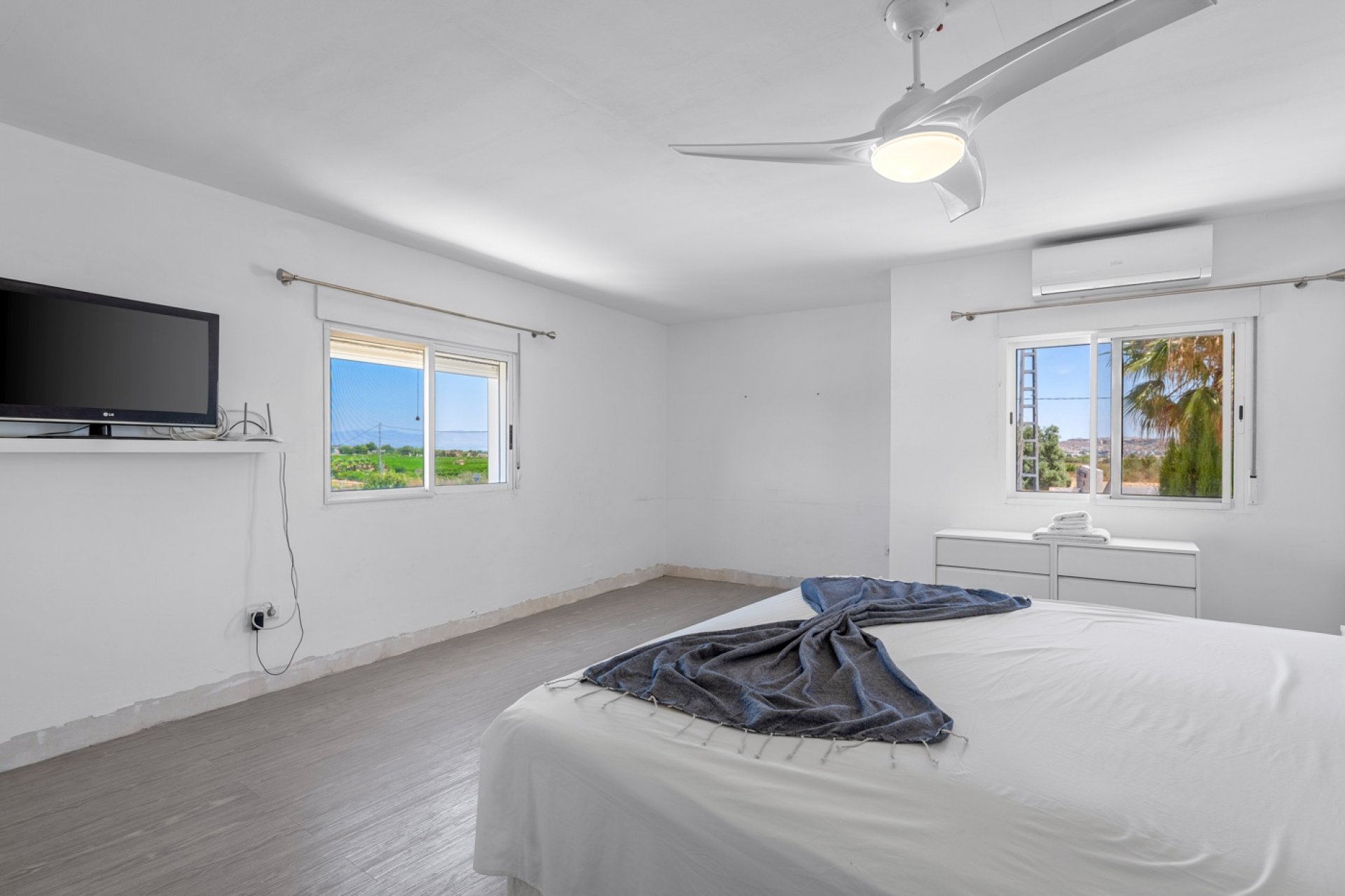 Resale - Country estate -
Los Montesinos - La herrada