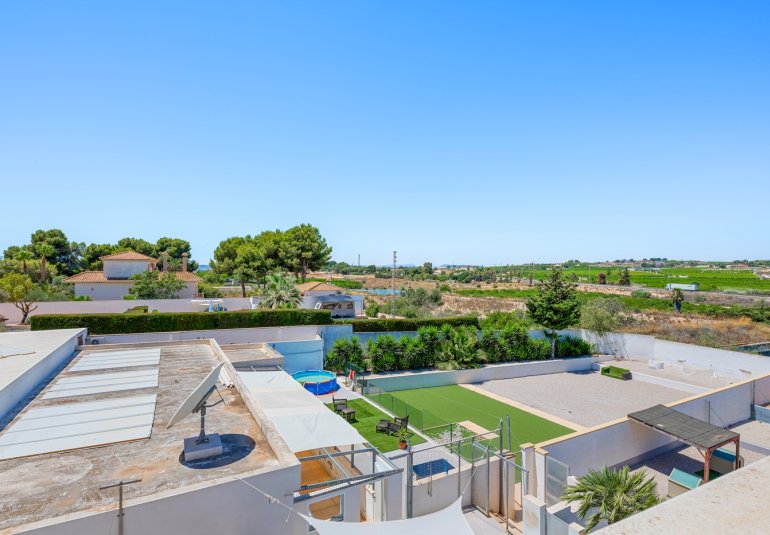 Resale - Country estate -
Los Montesinos - La herrada