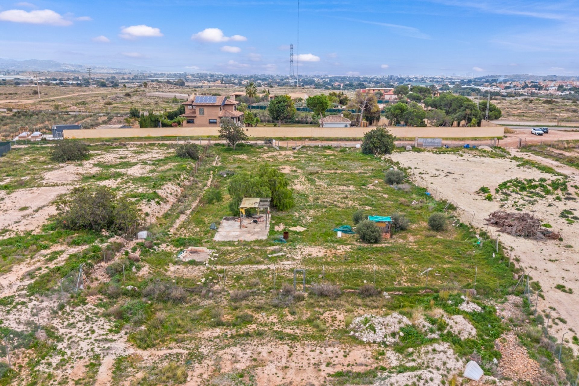 Resale - Plot -
Mutxamel