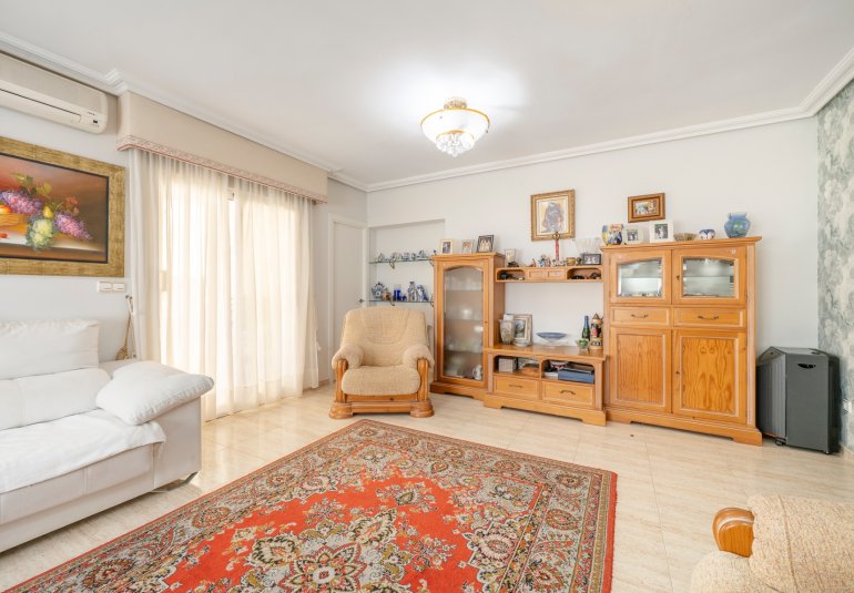 Resale - Townhouse -
Guardamar del Segura - El moncayo