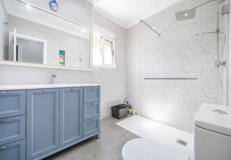 Resale - Townhouse -
Guardamar del Segura - El moncayo