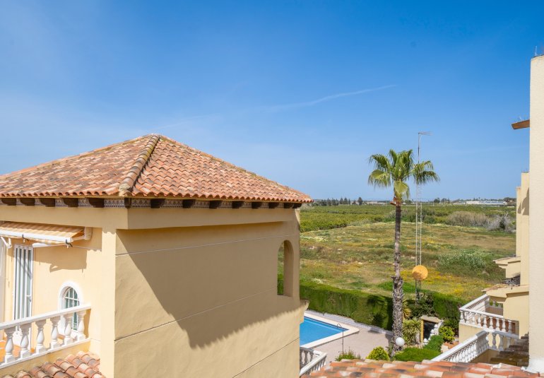 Resale - Townhouse -
Guardamar del Segura - El moncayo