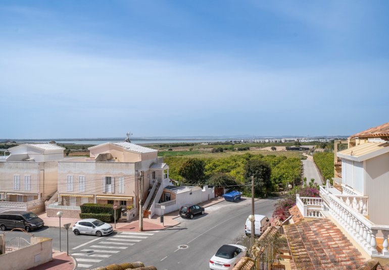 Resale - Townhouse -
Guardamar del Segura - El moncayo