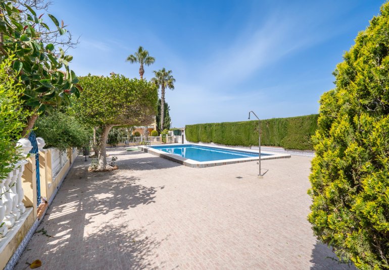 Resale - Townhouse -
Guardamar del Segura - El moncayo