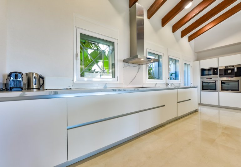 Resale - Villa -
Altea - Sierra de Altea