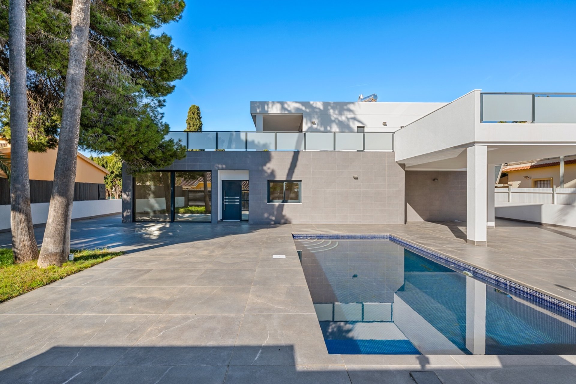 Resale - Villa -
Campoamor