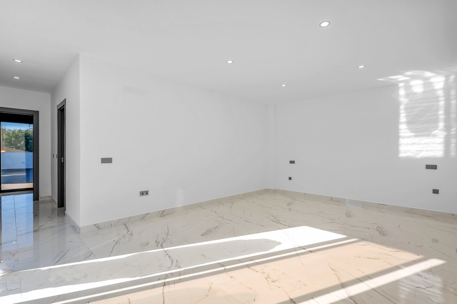 Resale - Villa -
Campoamor