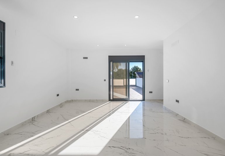 Resale - Villa -
Campoamor