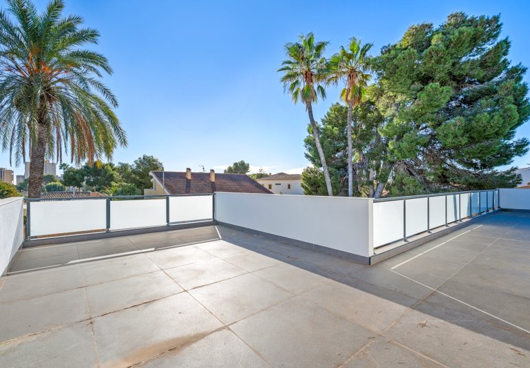 Resale - Villa -
Campoamor