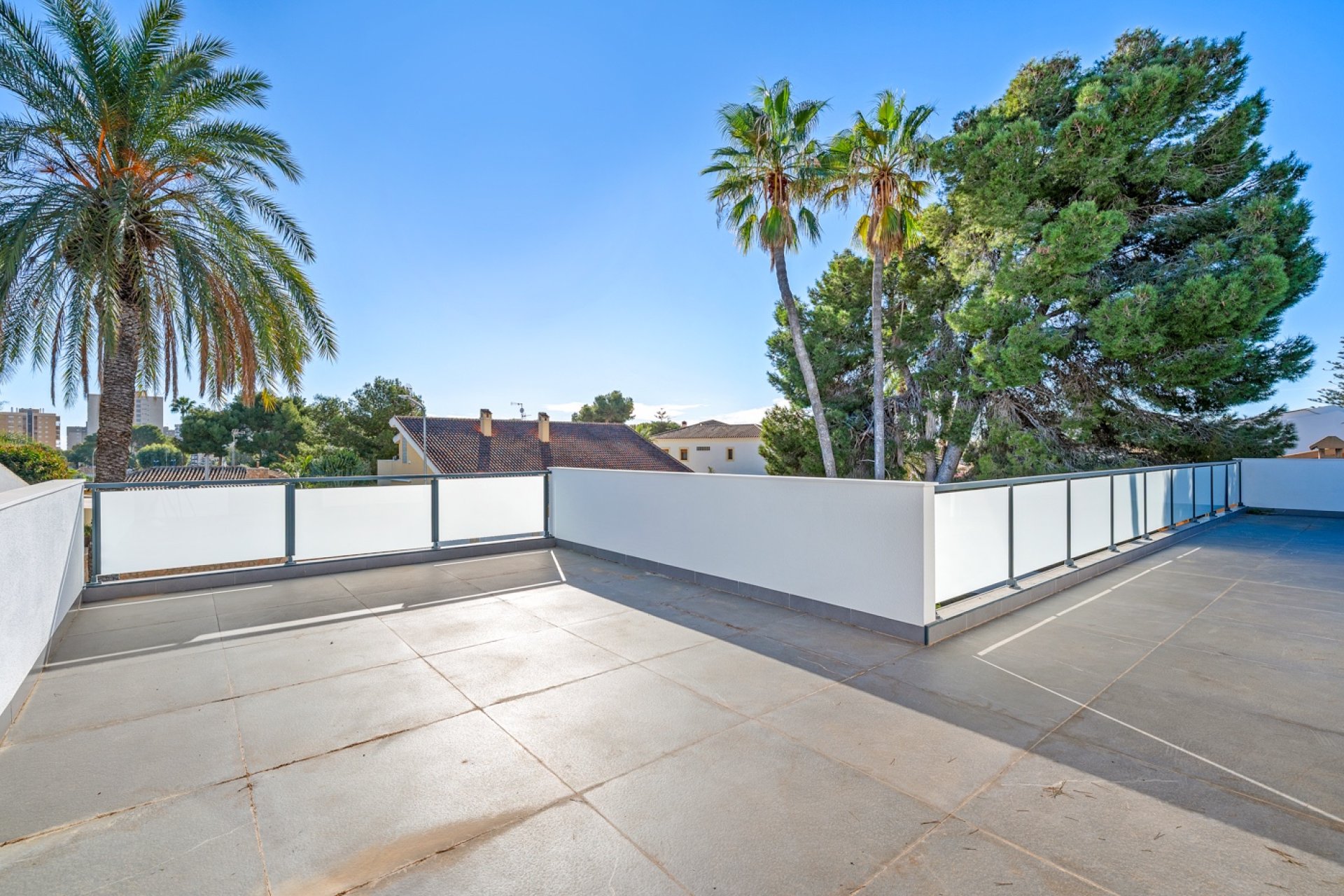 Resale - Villa -
Campoamor