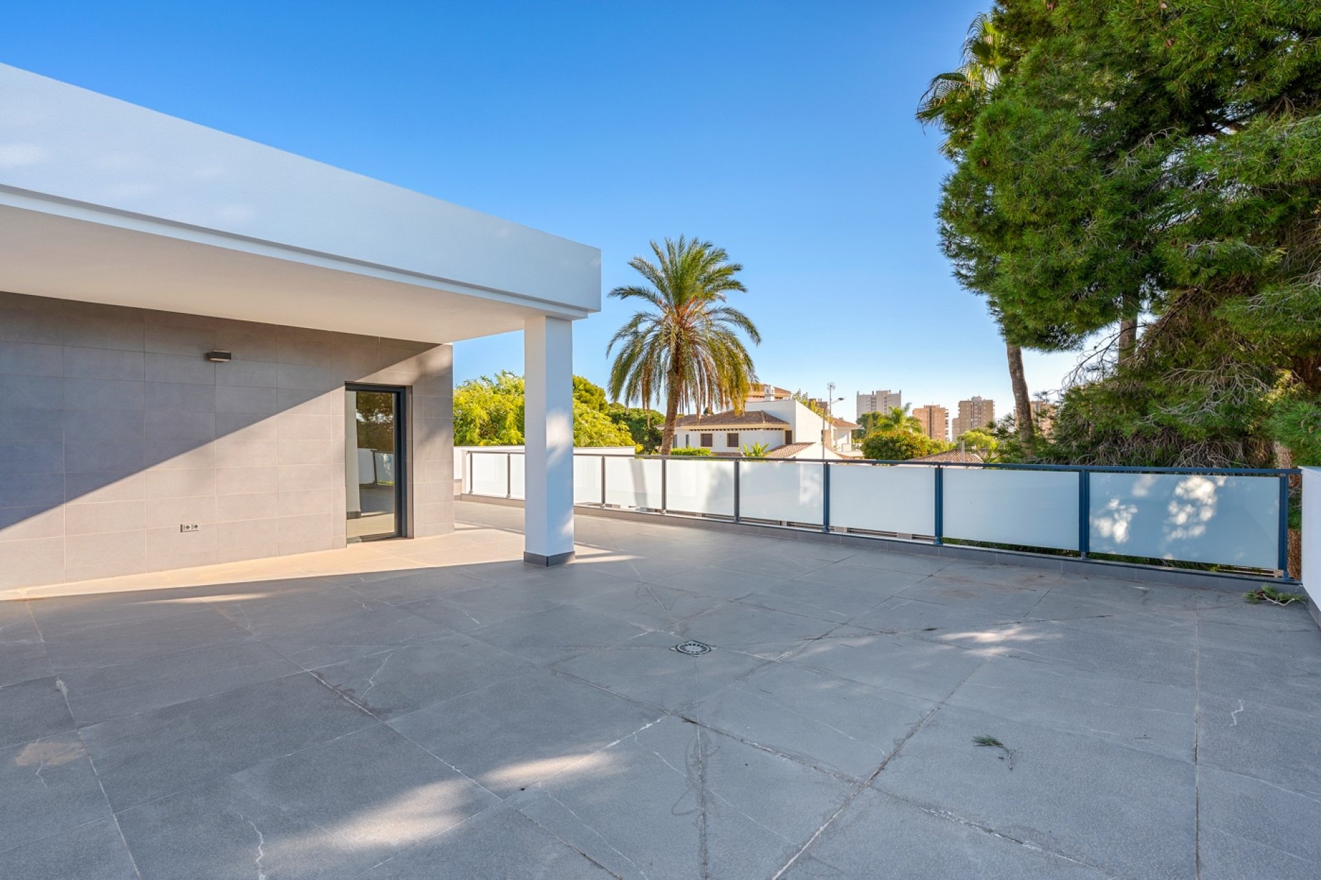 Resale - Villa -
Campoamor