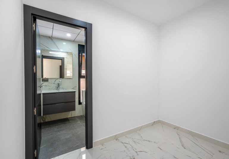 Resale - Villa -
Campoamor