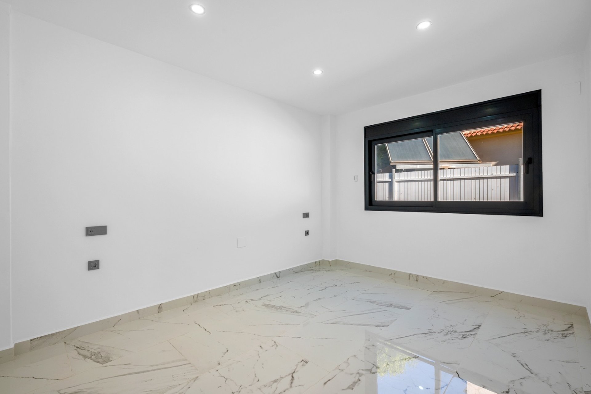 Resale - Villa -
Campoamor