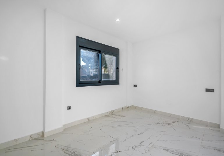 Resale - Villa -
Campoamor