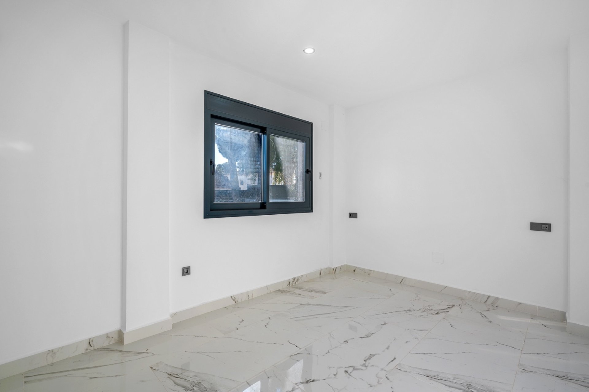 Resale - Villa -
Campoamor