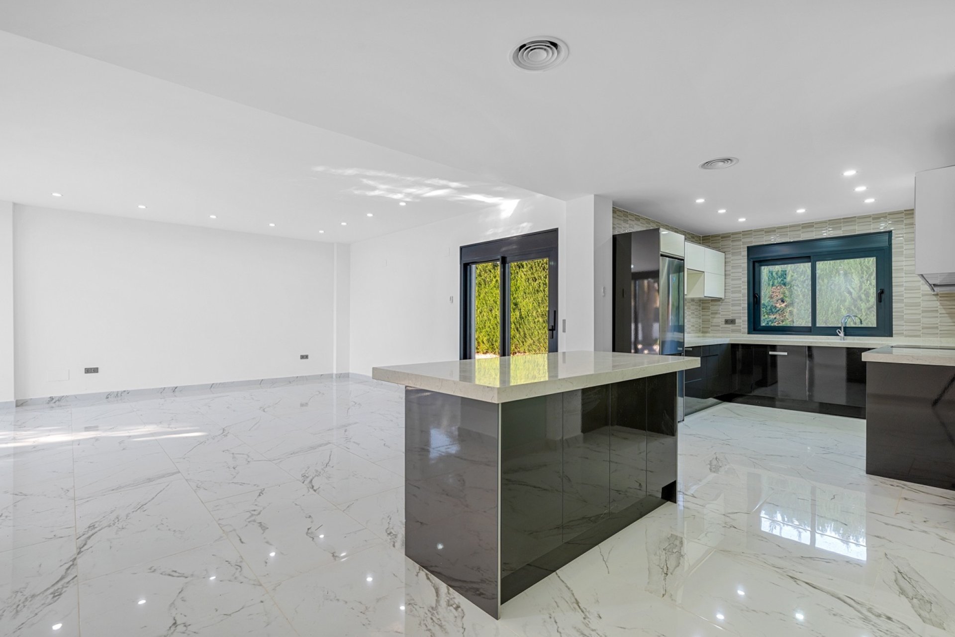 Resale - Villa -
Campoamor