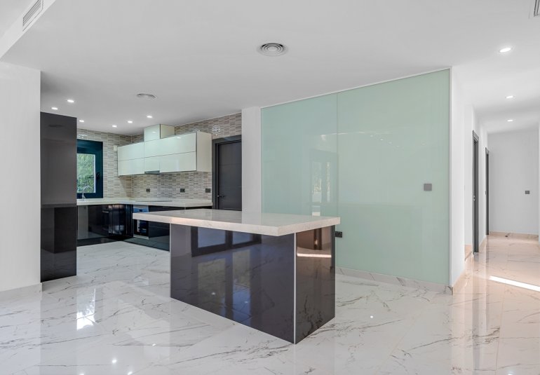 Resale - Villa -
Campoamor