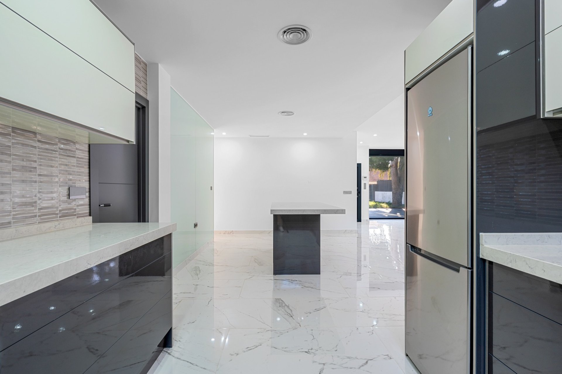 Resale - Villa -
Campoamor