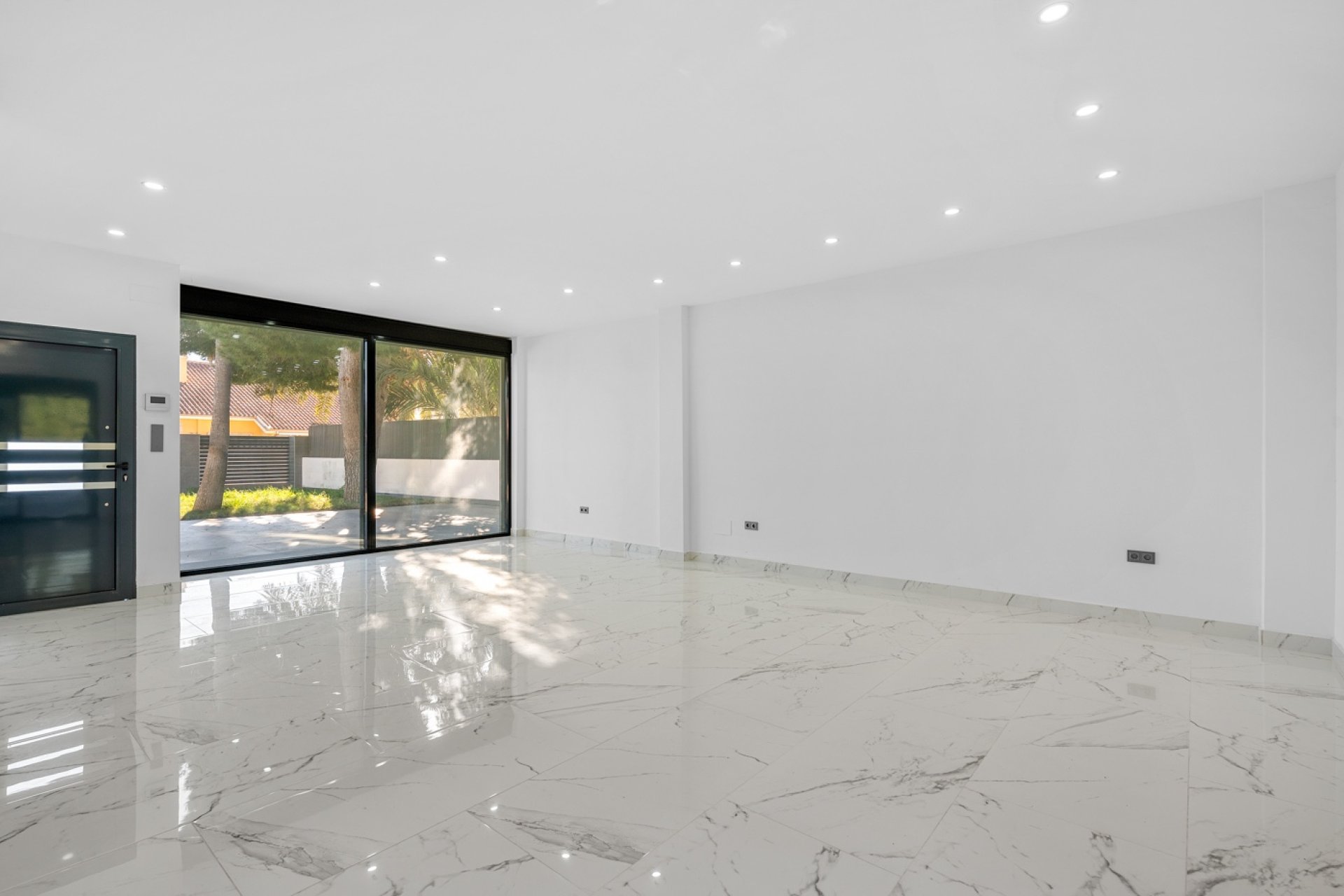 Resale - Villa -
Campoamor