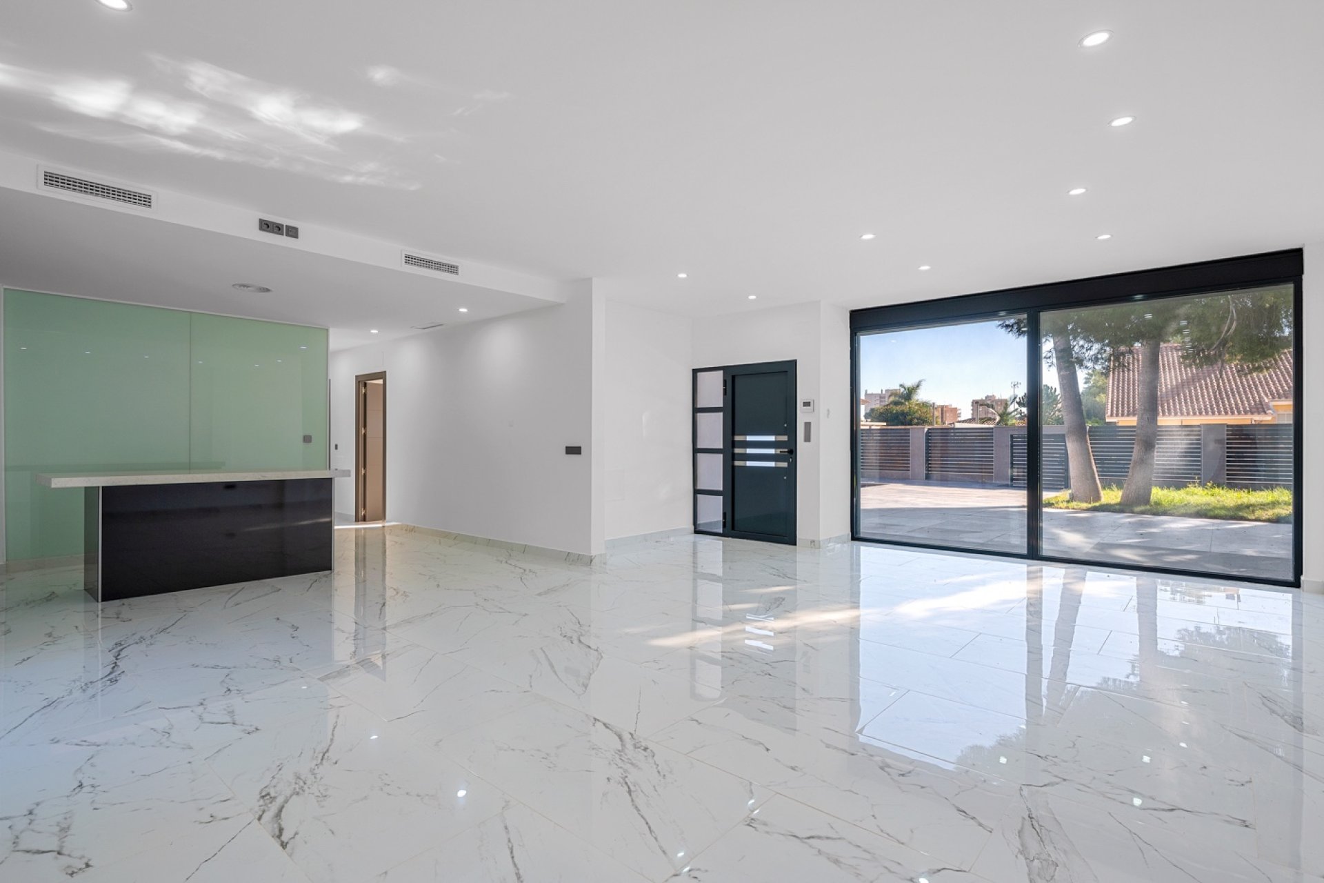 Resale - Villa -
Campoamor