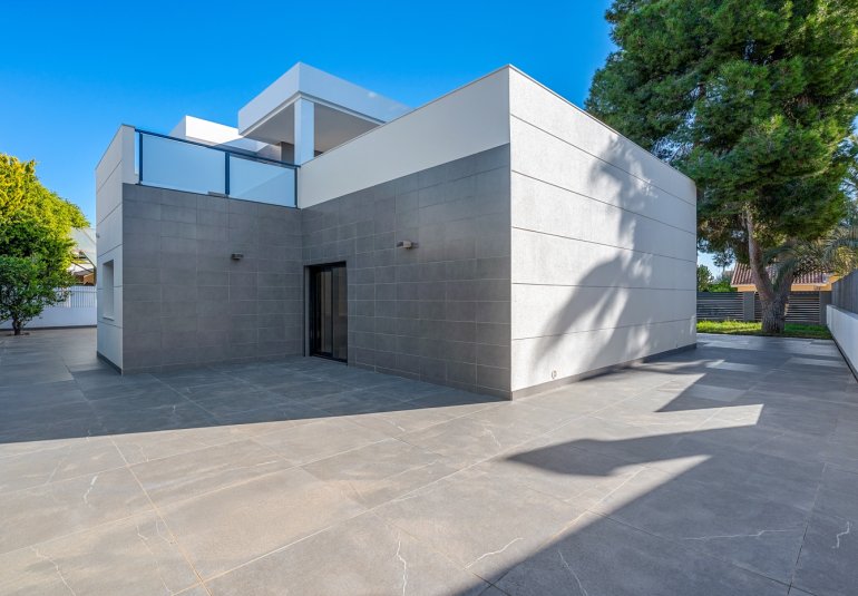 Resale - Villa -
Campoamor