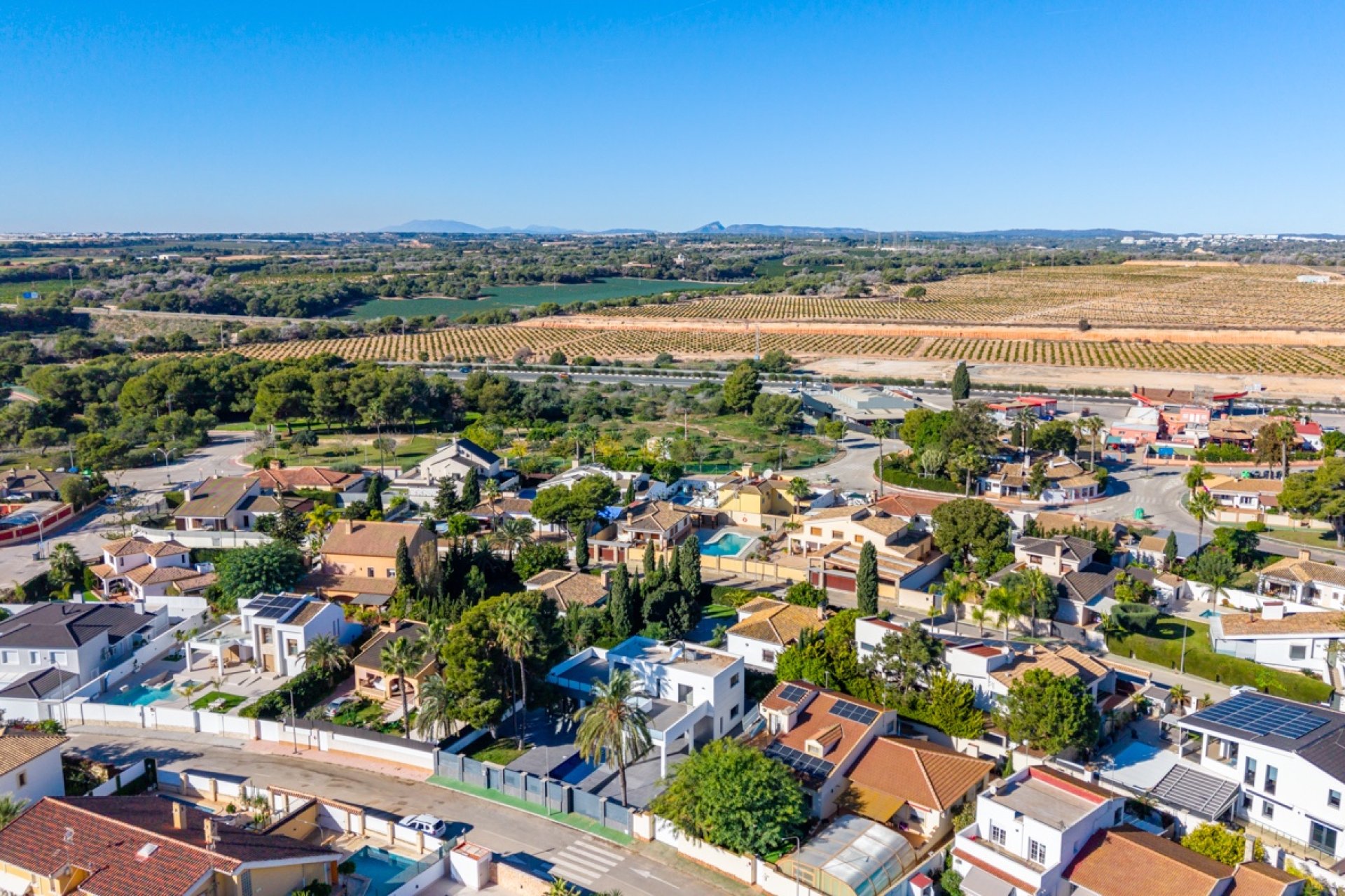 Resale - Villa -
Campoamor