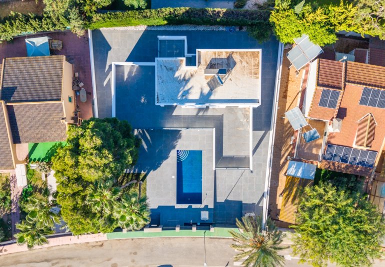 Resale - Villa -
Campoamor