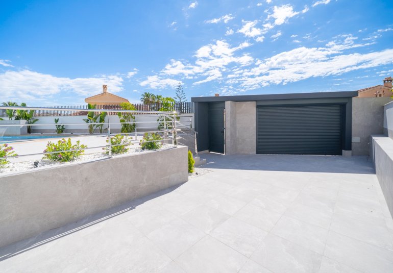 Resale - Villa -
Ciudad Quesada - Rojales - La Marquesa Golf