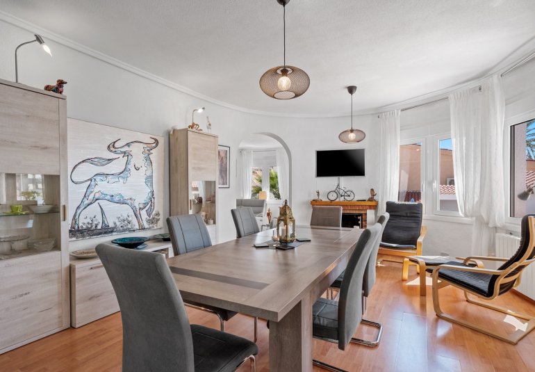 Resale - Villa -
Ciudad Quesada - Rojales - Rojales