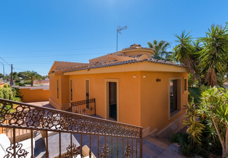 Resale - Villa -
Ciudad Quesada - Rojales