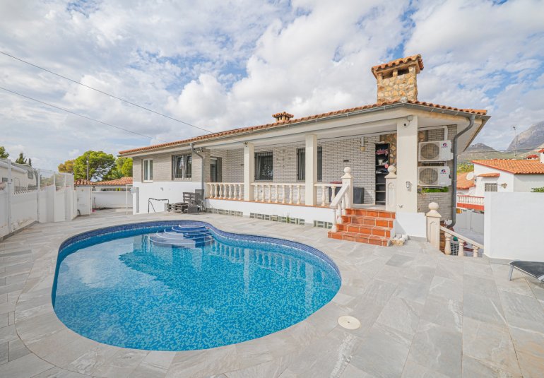 Resale - Villa -
La Nucía - Panorama