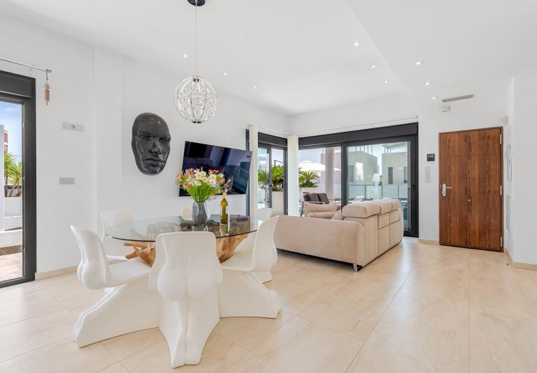 Resale - Villa -
Orihuela Costa - Villamartín