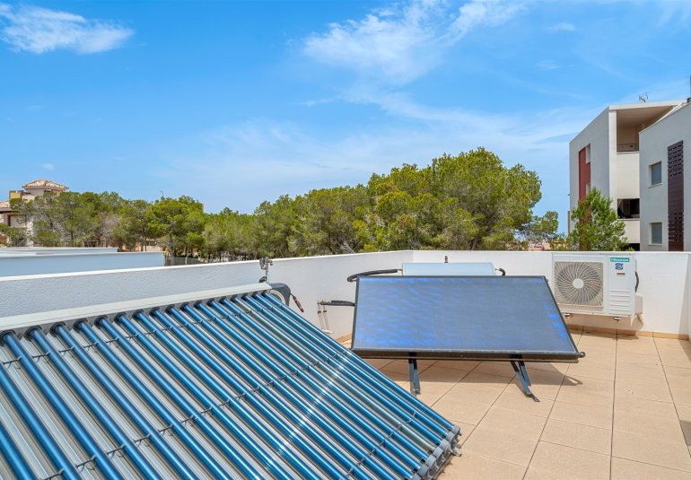 Resale - Villa -
Orihuela Costa - Villamartín