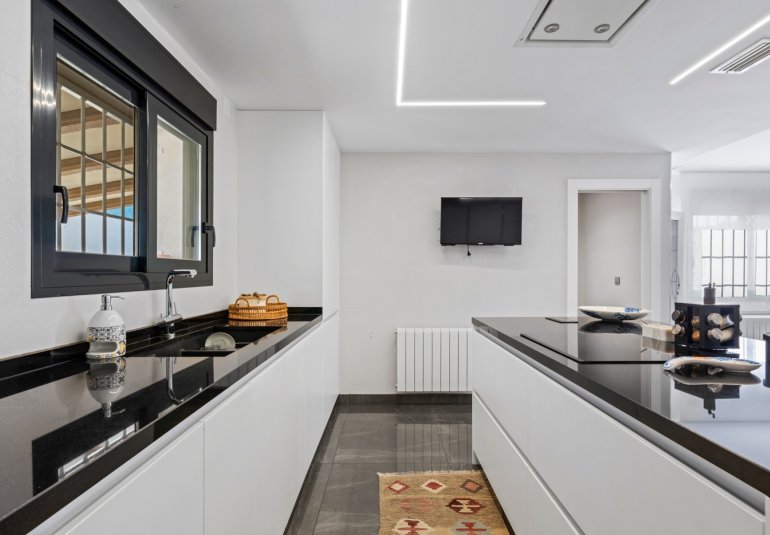 Resale - Villa -
San Juan Alicante - Frank Espinós