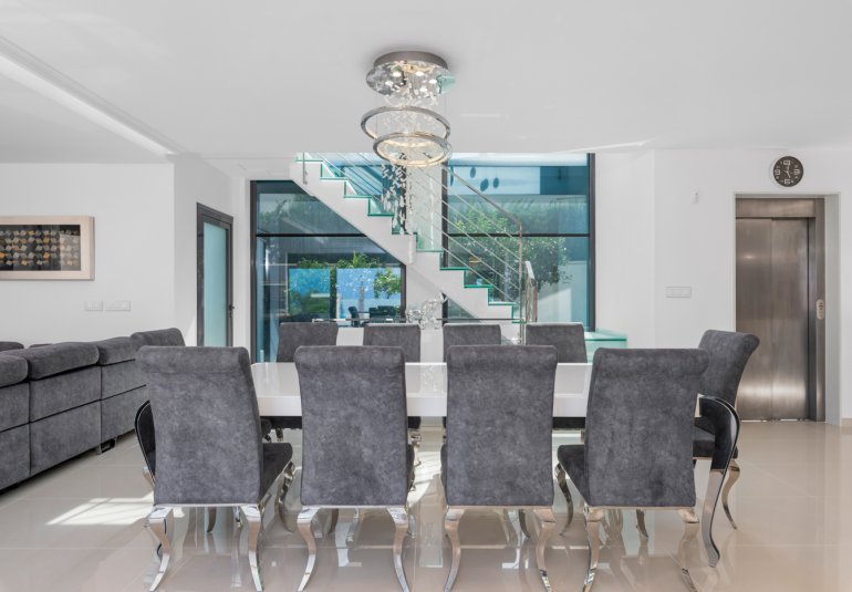 Resale - Villa -
San Miguel - San Miguel Salinas