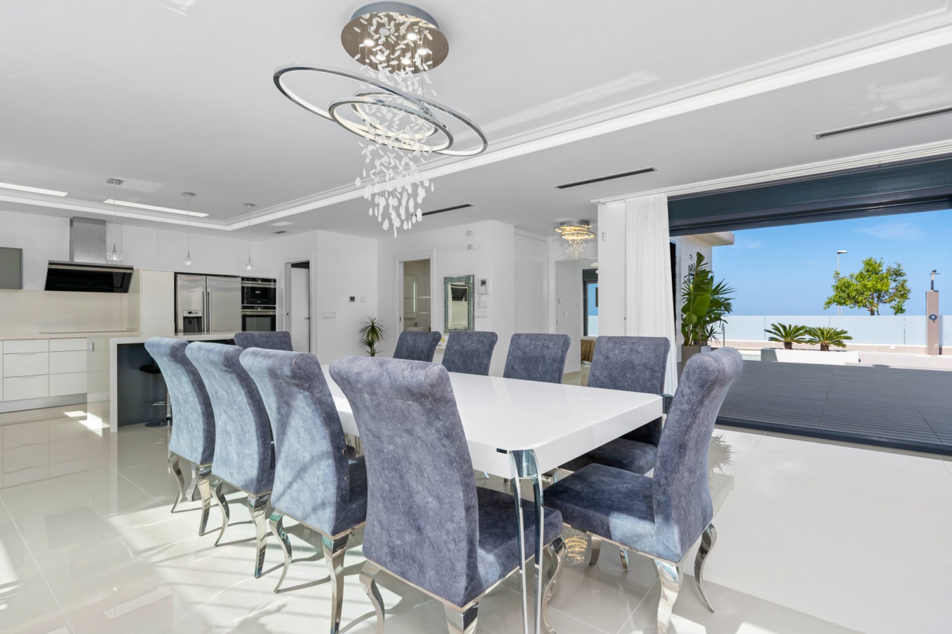 Resale - Villa -
San Miguel - San Miguel Salinas