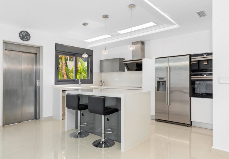 Resale - Villa -
San Miguel - San Miguel Salinas