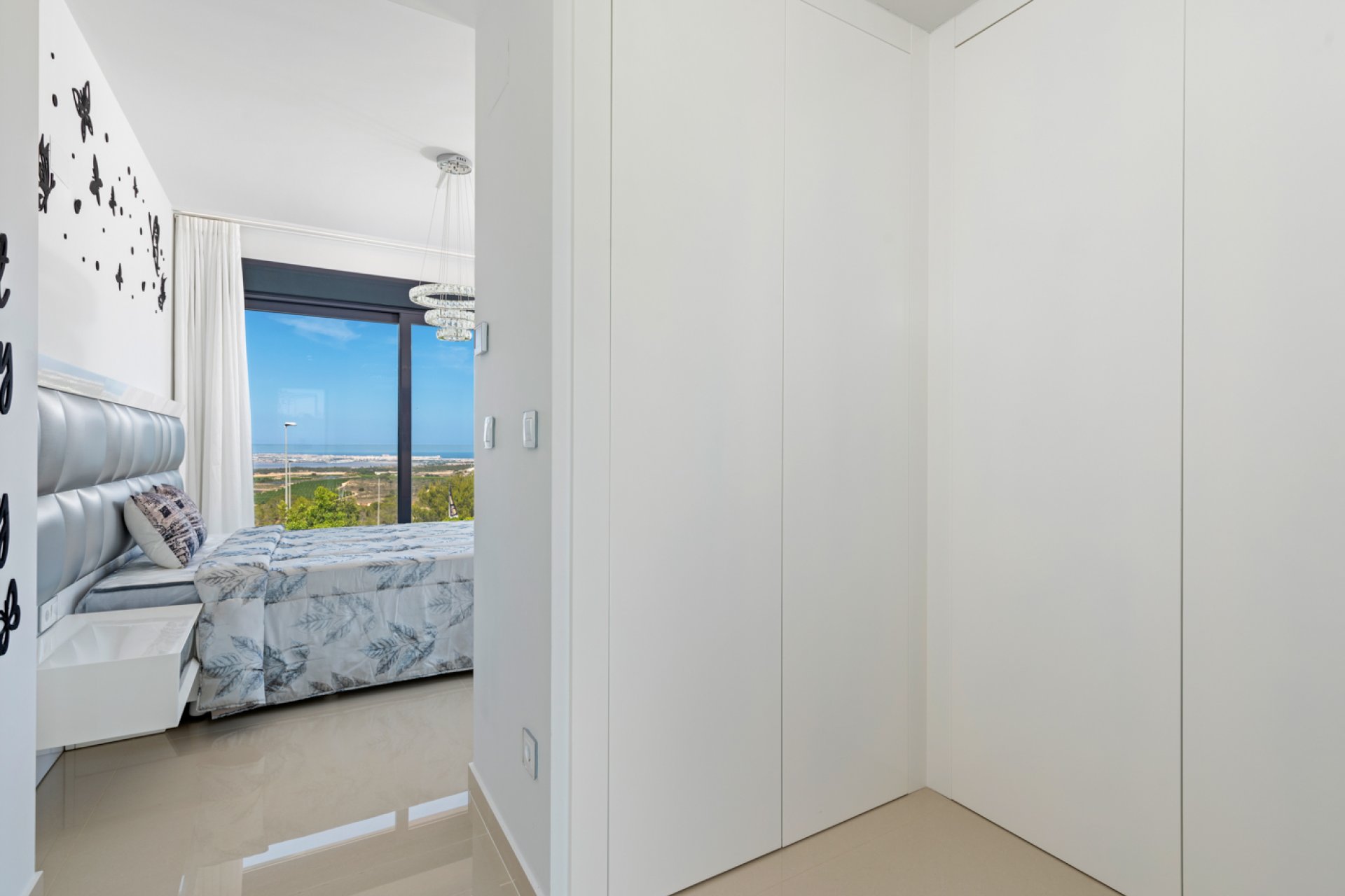 Resale - Villa -
San Miguel - San Miguel Salinas